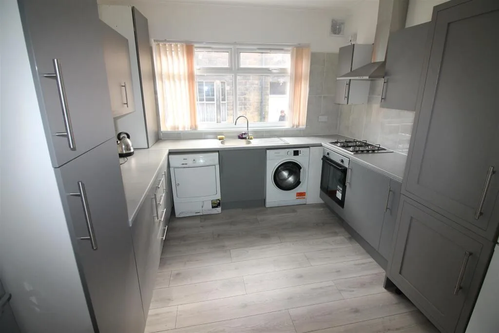 5 bedroom house for rent