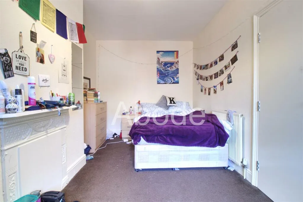 5 bedroom house for rent