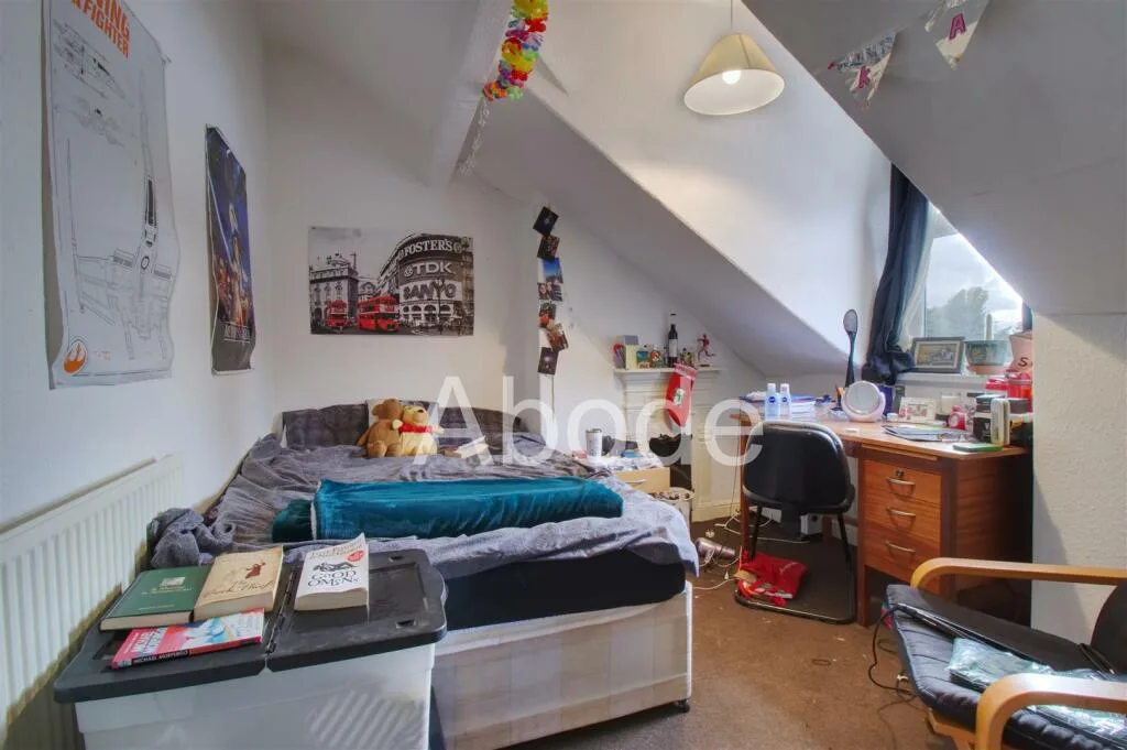 5 bedroom house for rent
