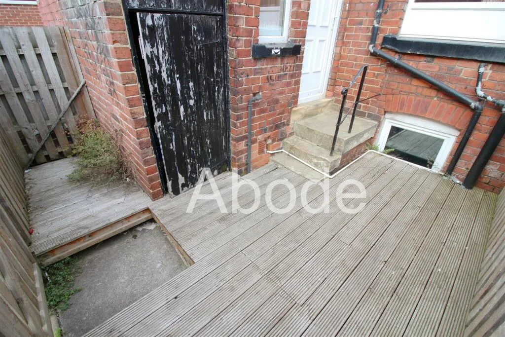 5 bedroom house for rent