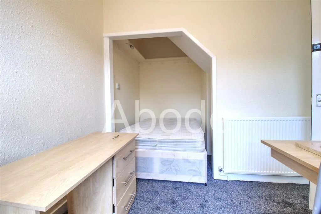 5 bedroom house for rent