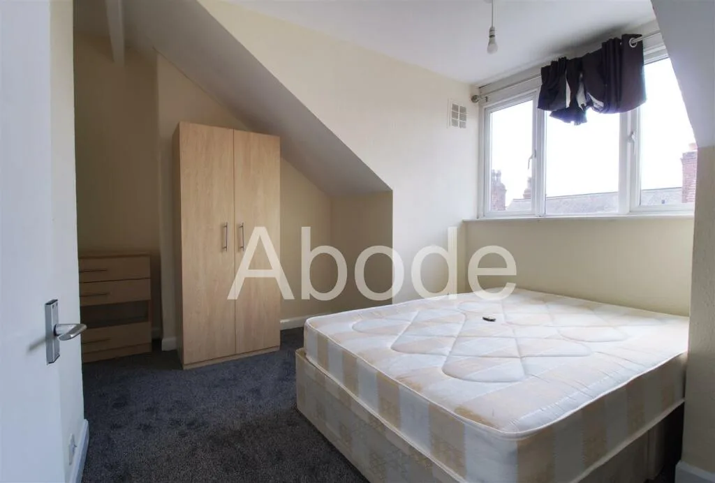 5 bedroom house for rent