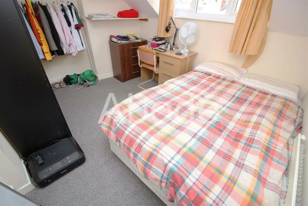 5 bedroom house for rent