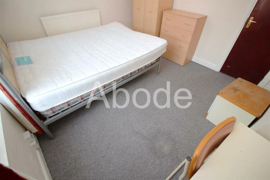5 bedroom house for rent