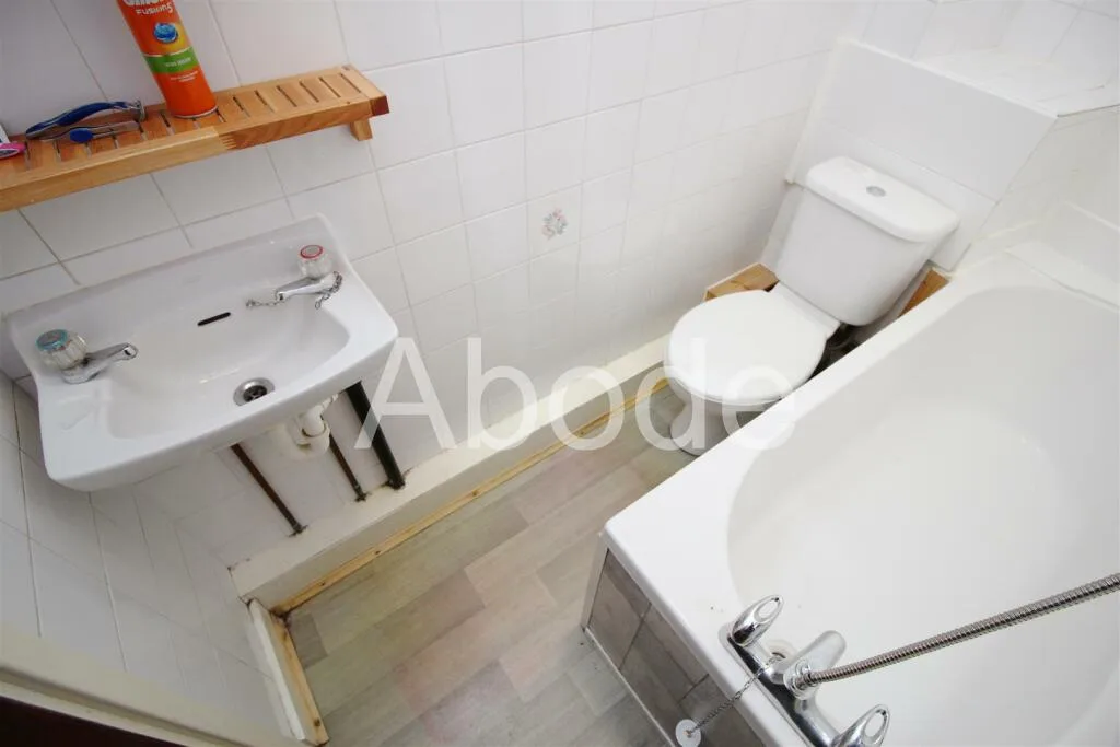 5 bedroom house for rent