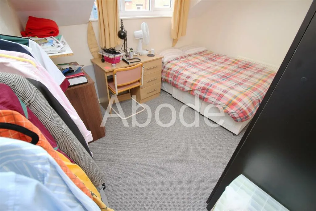 5 bedroom house for rent