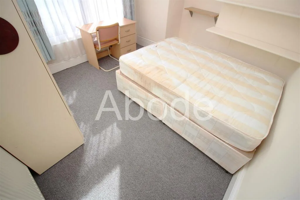 5 bedroom house for rent