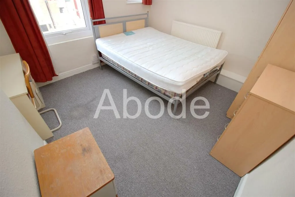 5 bedroom house for rent