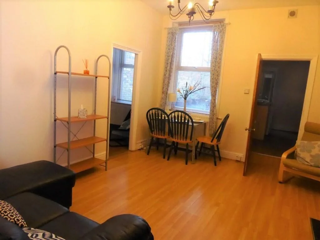 3 bedroom ground floor flat for rent
