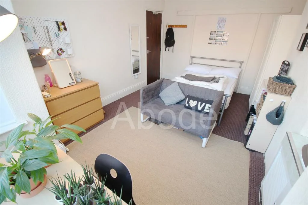 5 bedroom house for rent