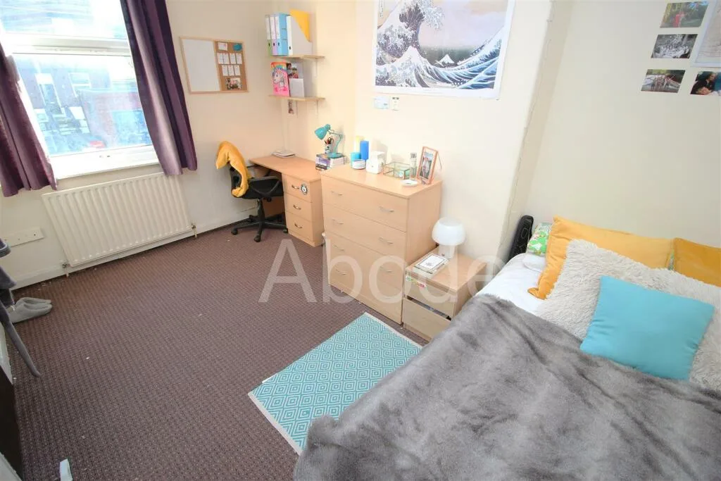5 bedroom house for rent