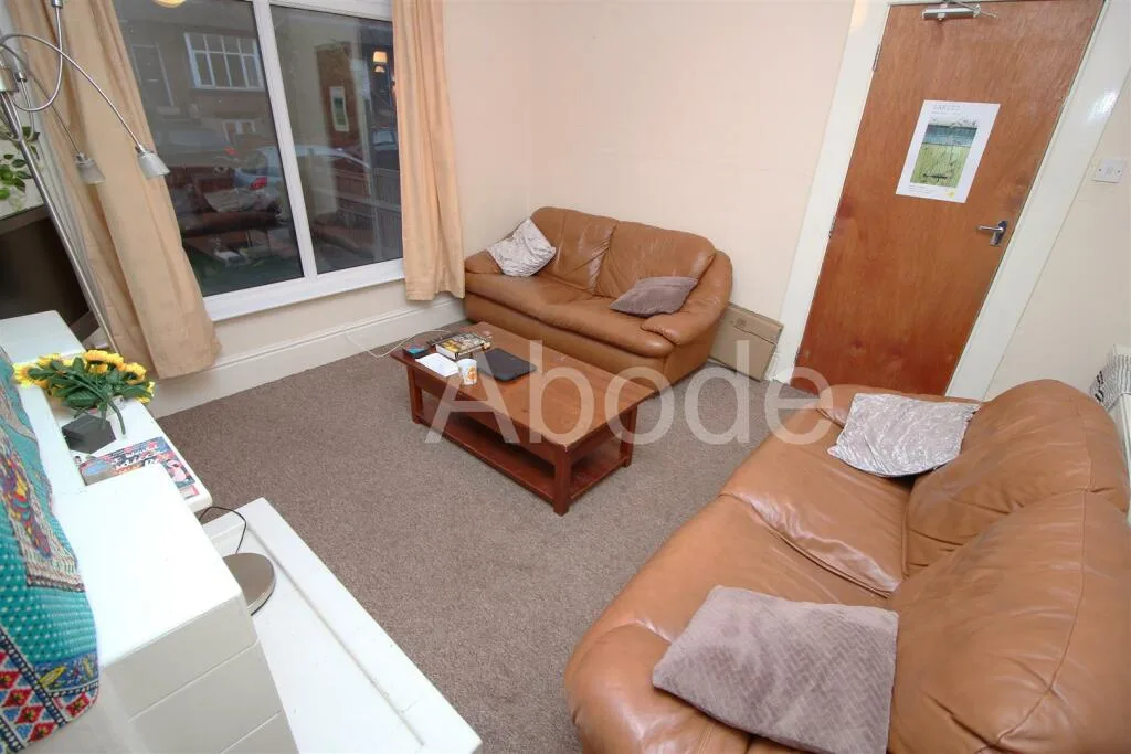 5 bedroom house for rent