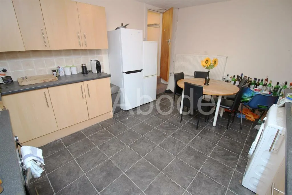 5 bedroom house for rent