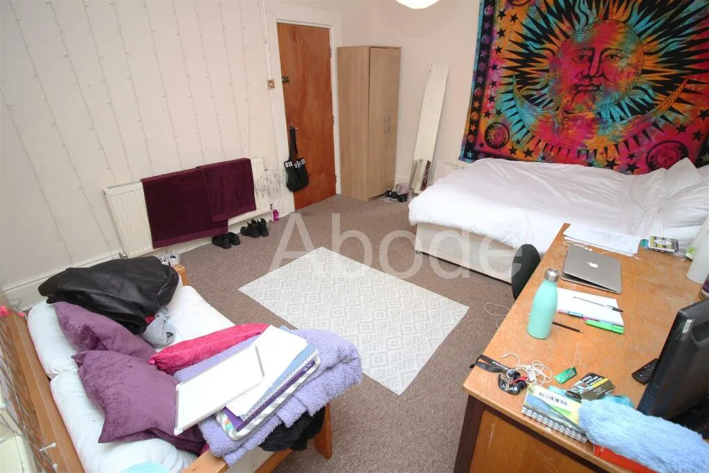 5 bedroom house for rent