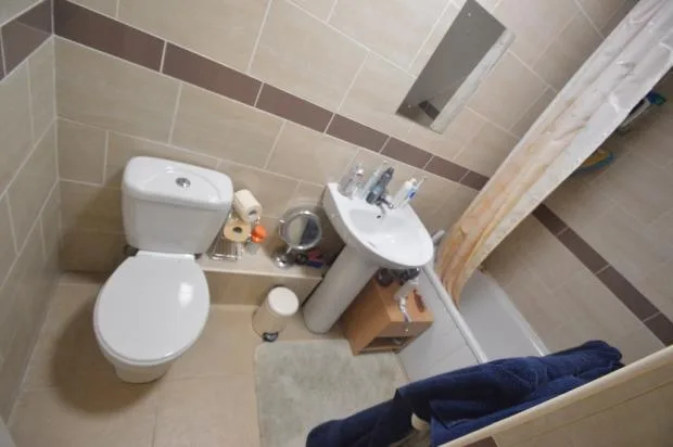 5 bedroom terraced house for rent