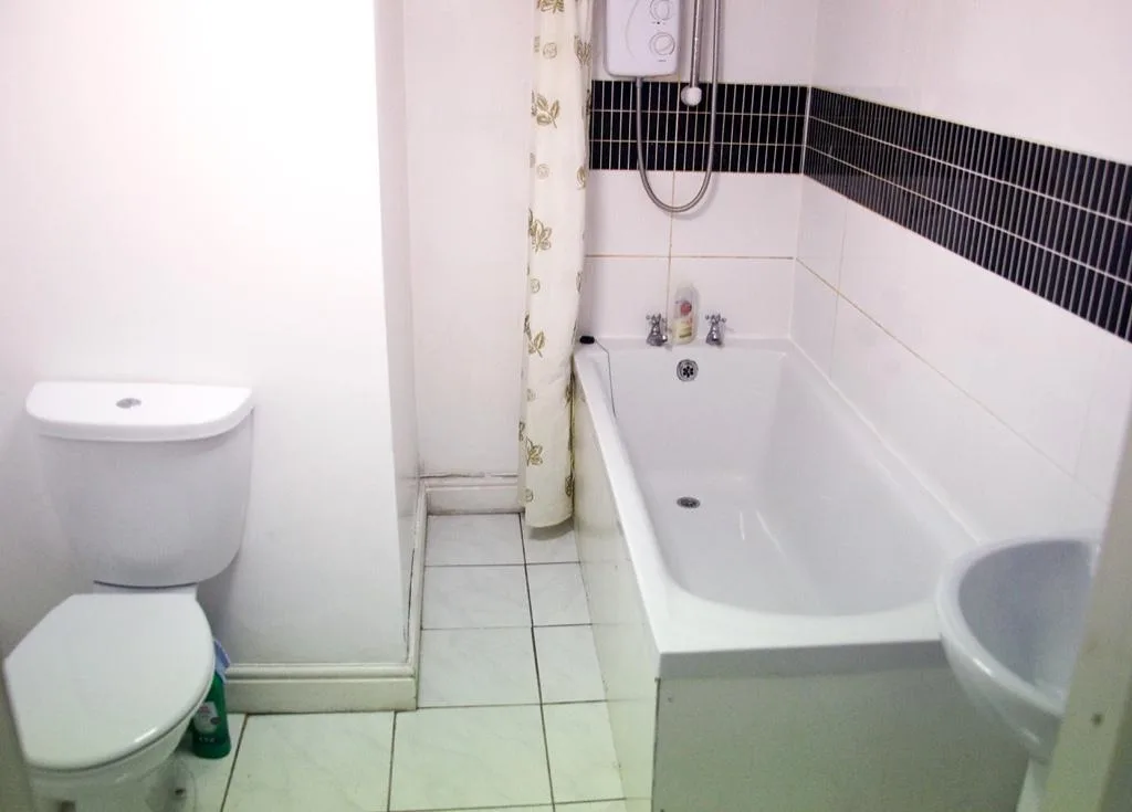 7 bedroom terraced house for rent