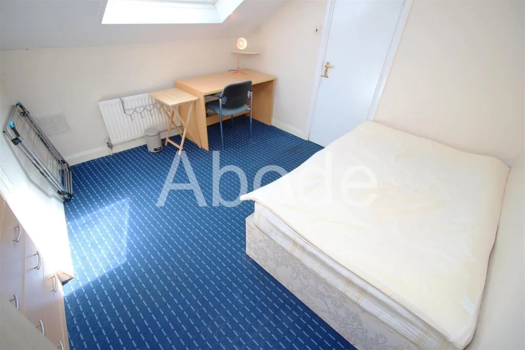 7 bedroom house for rent