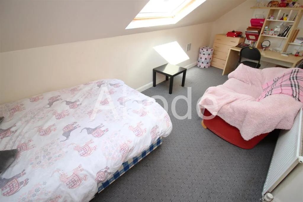 7 bedroom house for rent