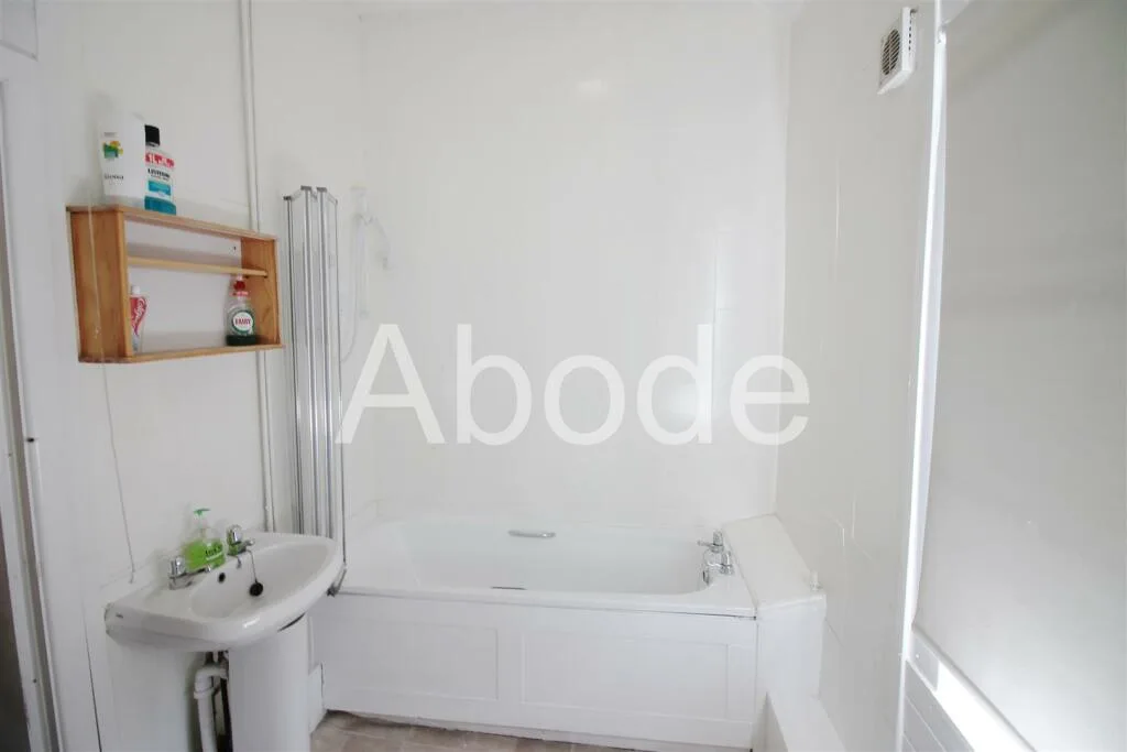 7 bedroom house for rent