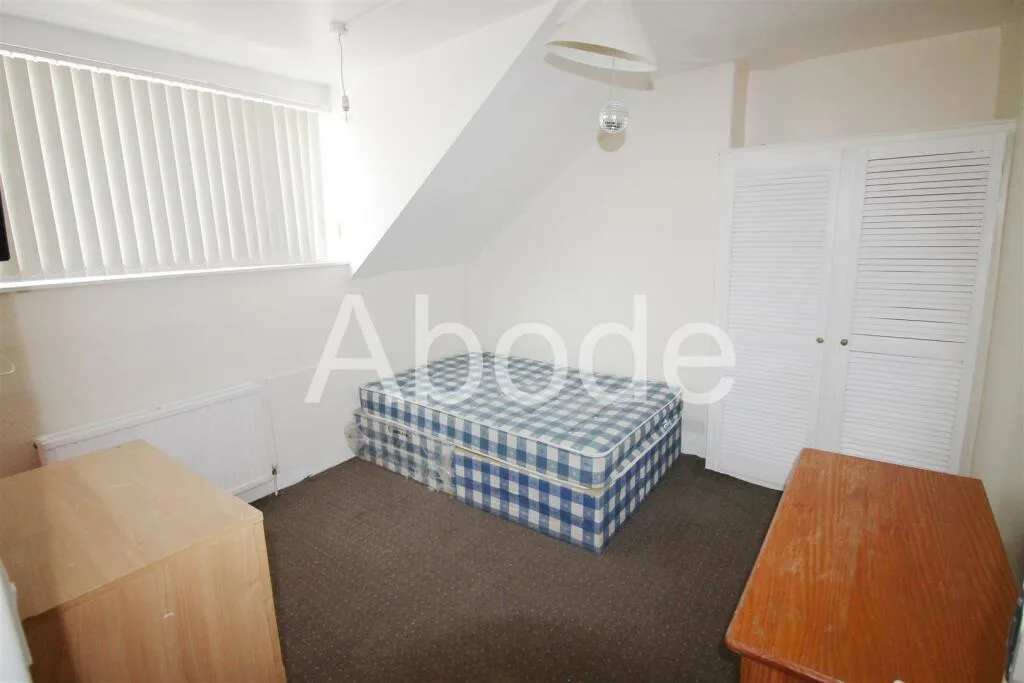 7 bedroom house for rent