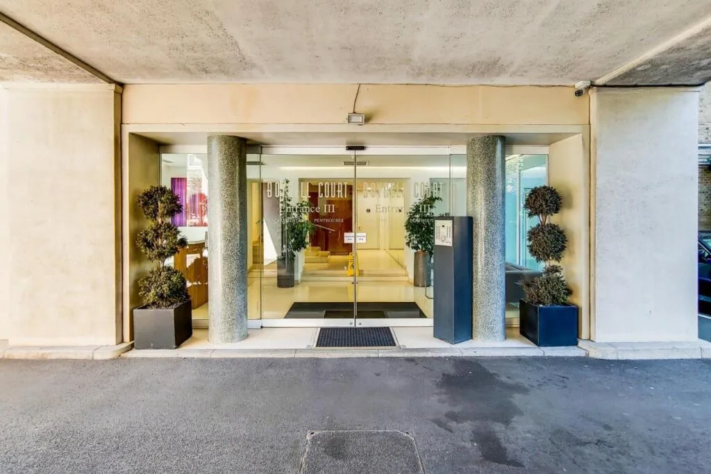 3 bedroom flat for rent