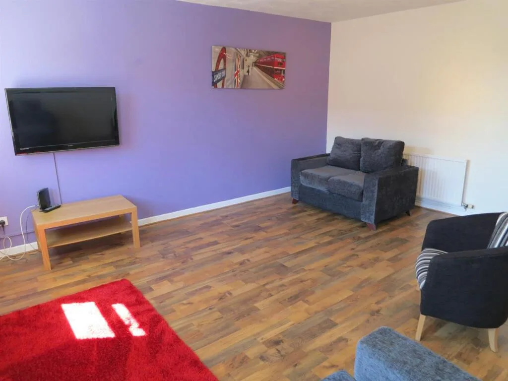 4 bedroom apartment for rent