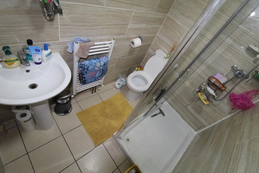 9 bedroom terraced house for rent