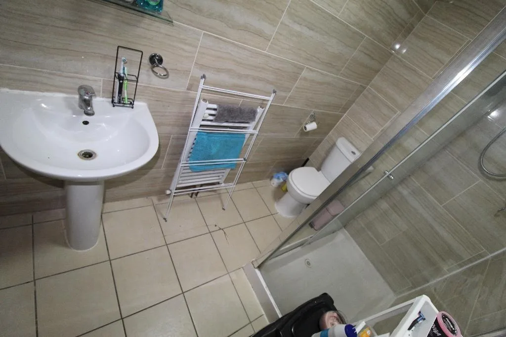 9 bedroom terraced house for rent