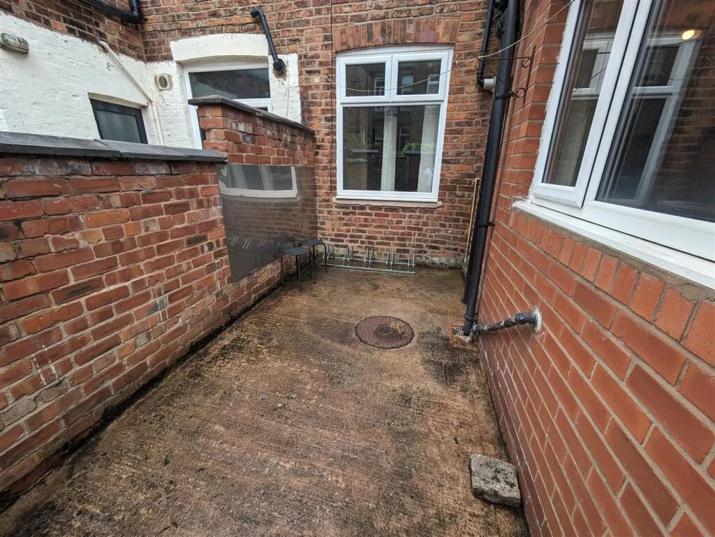4 bedroom house for rent