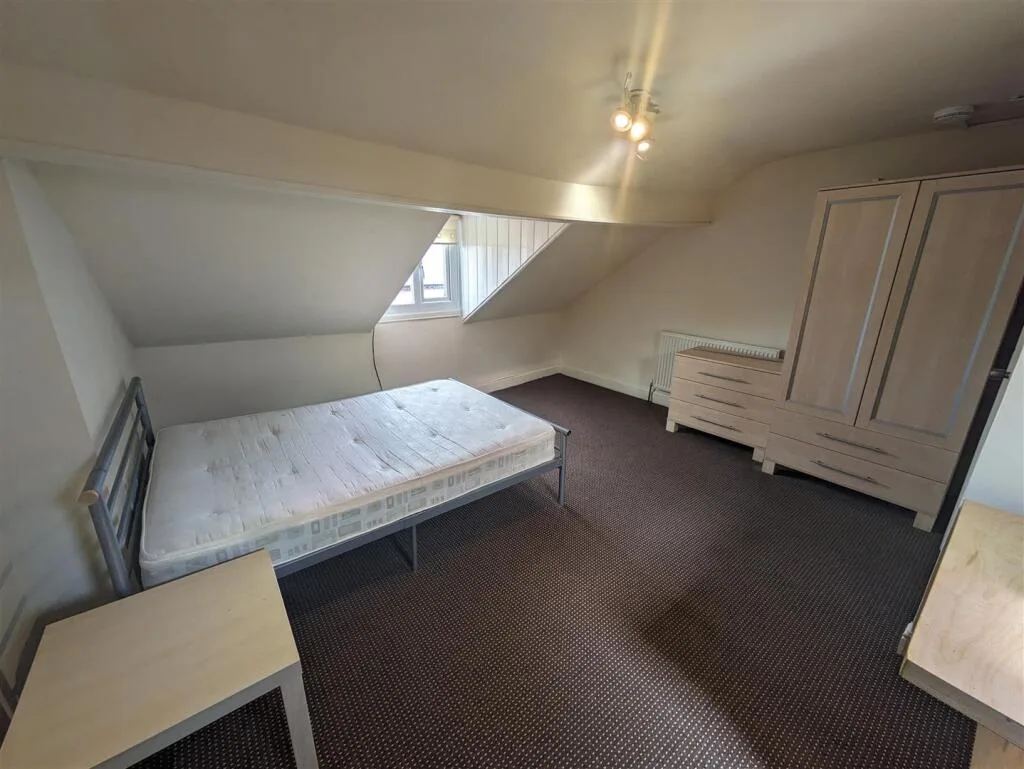 4 bedroom house for rent