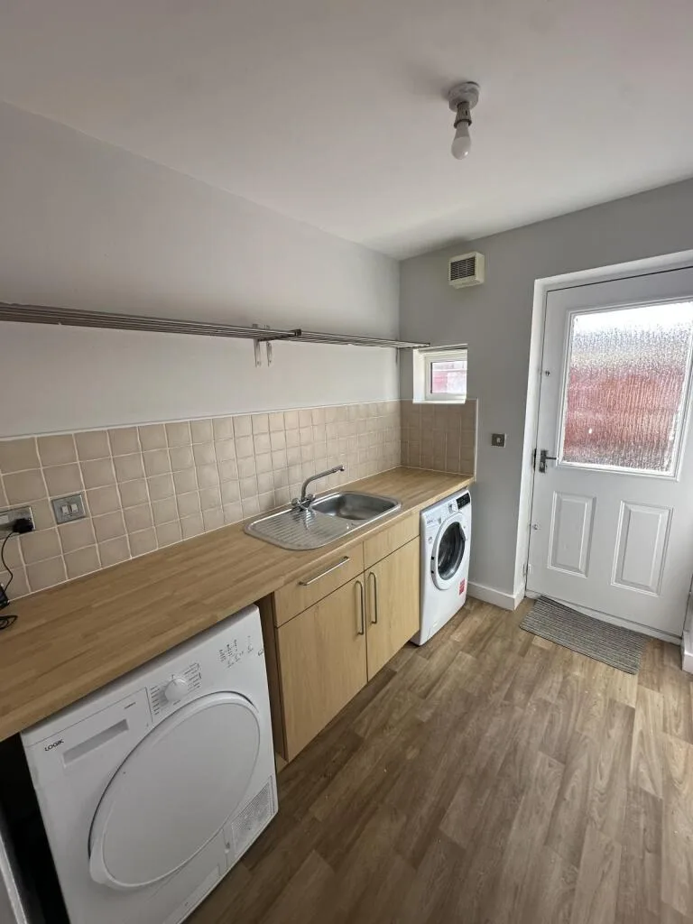 4 bedroom town house for rent