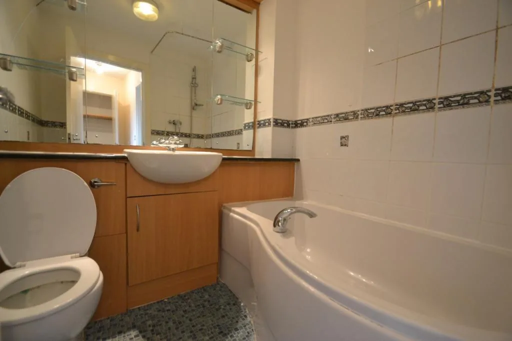 4 bedroom town house for rent