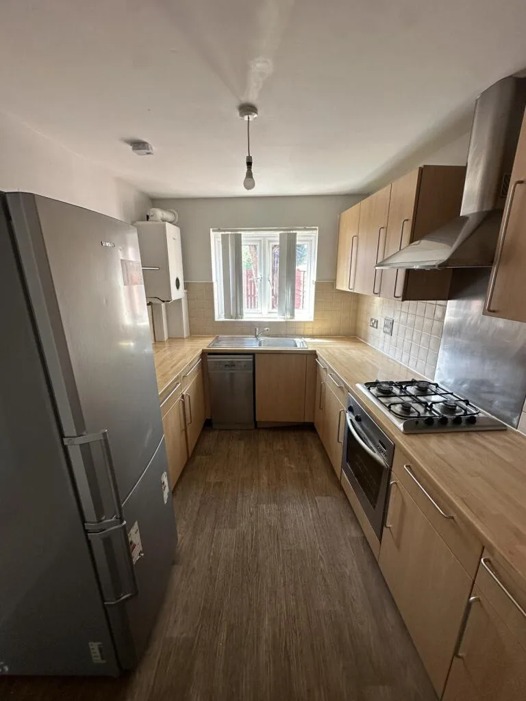 4 bedroom town house for rent