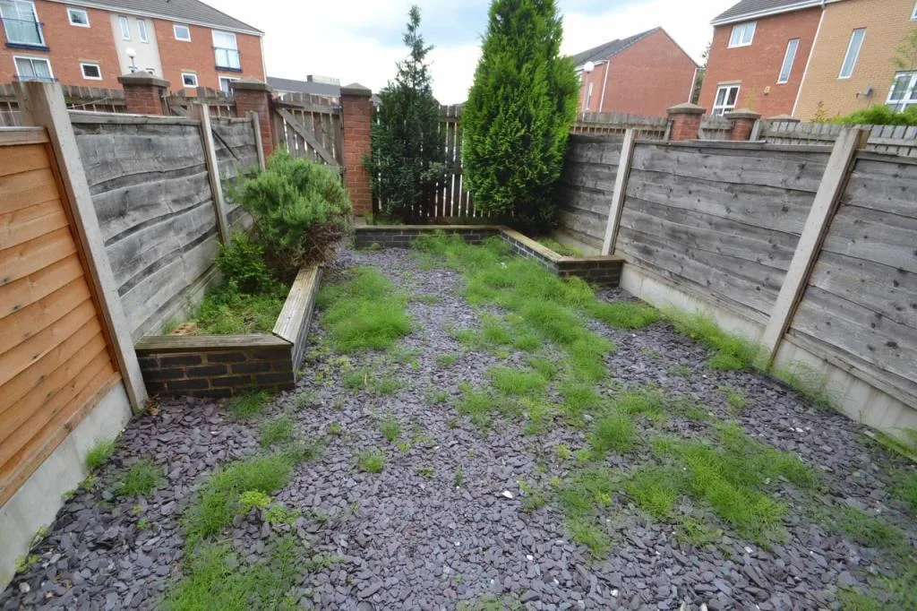4 bedroom town house for rent