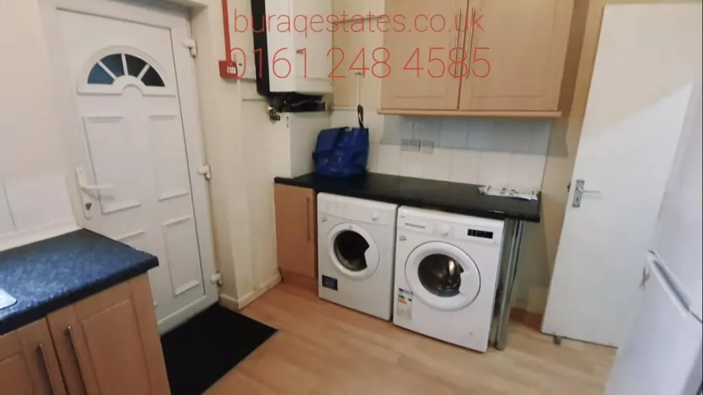 4 bedroom semi-detached house for rent