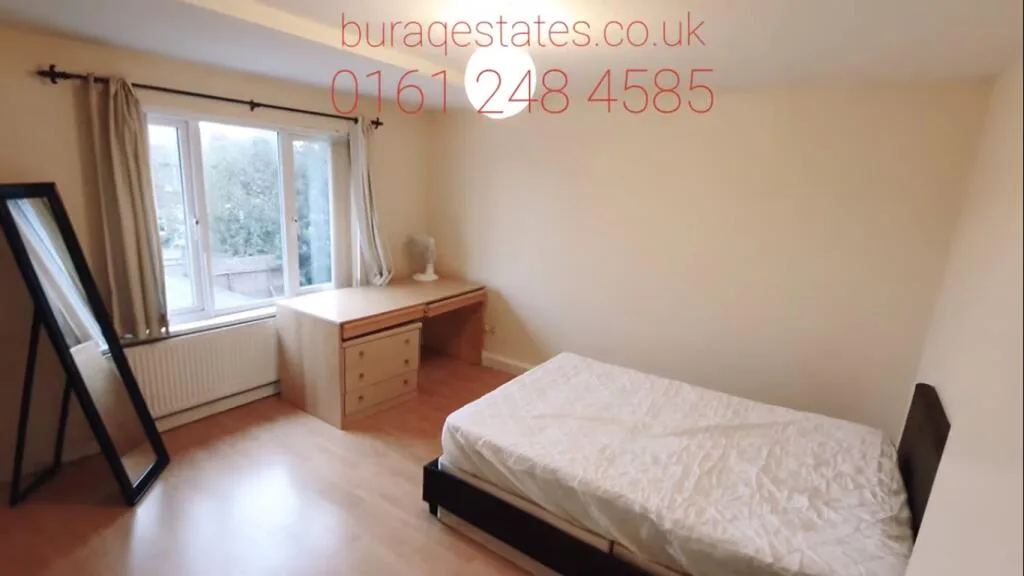 4 bedroom semi-detached house for rent