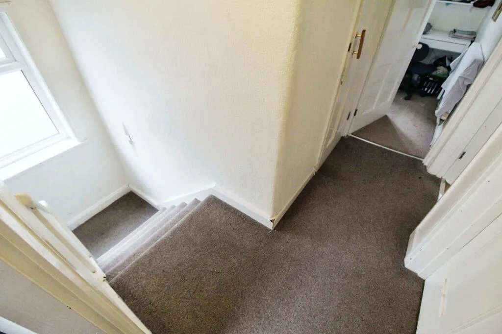 4 bedroom semi-detached house for rent
