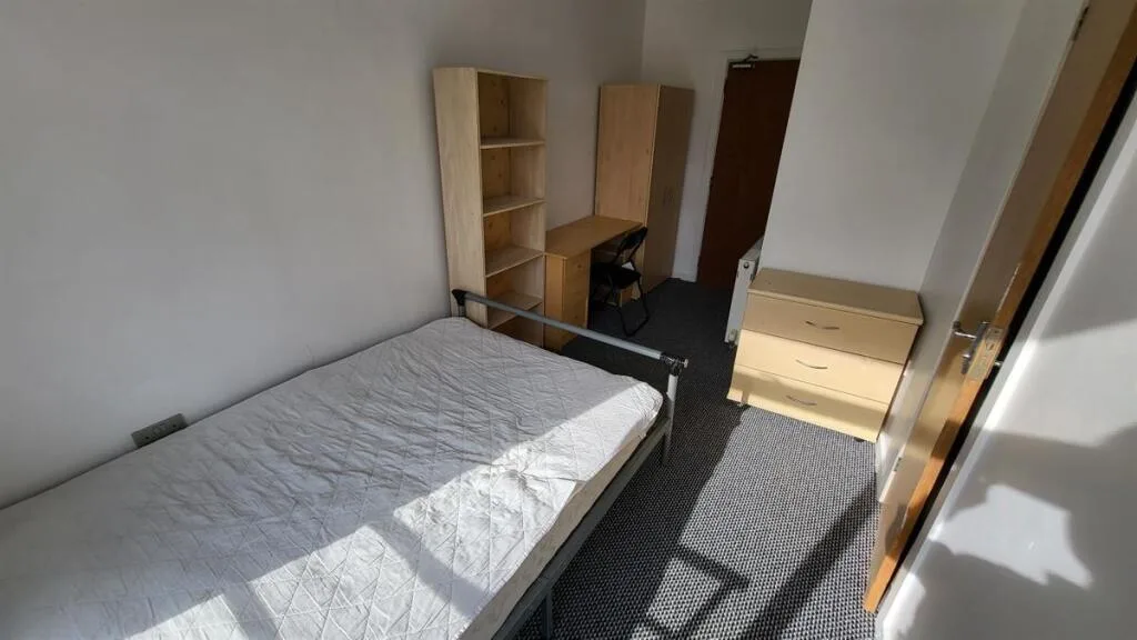 7 bedroom house for rent
