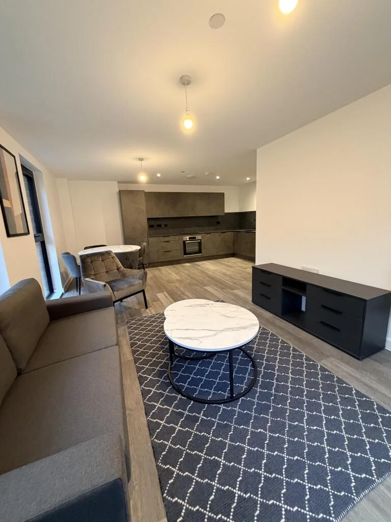 3 bedroom flat for rent