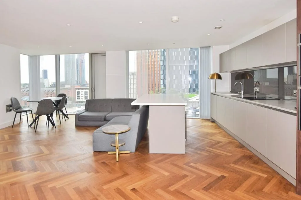 3 bedroom flat for rent