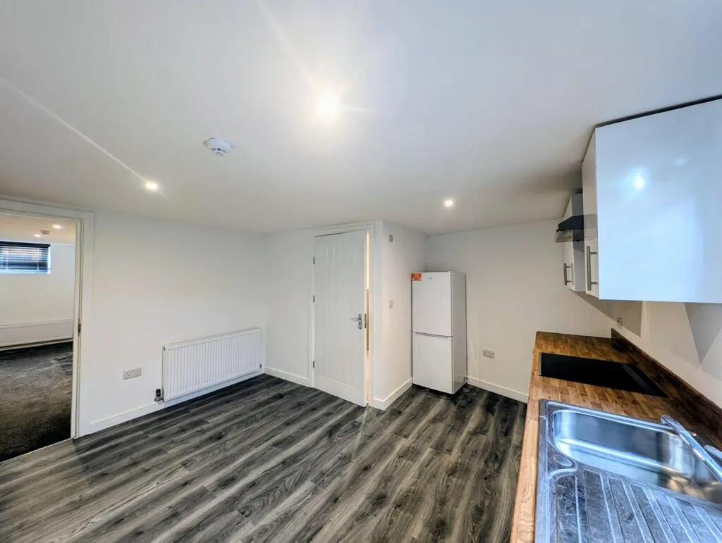 1 bedroom end of terrace house for rent