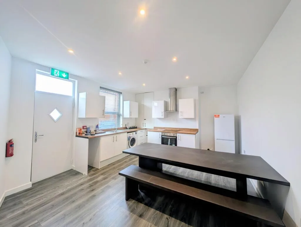 1 bedroom end of terrace house for rent