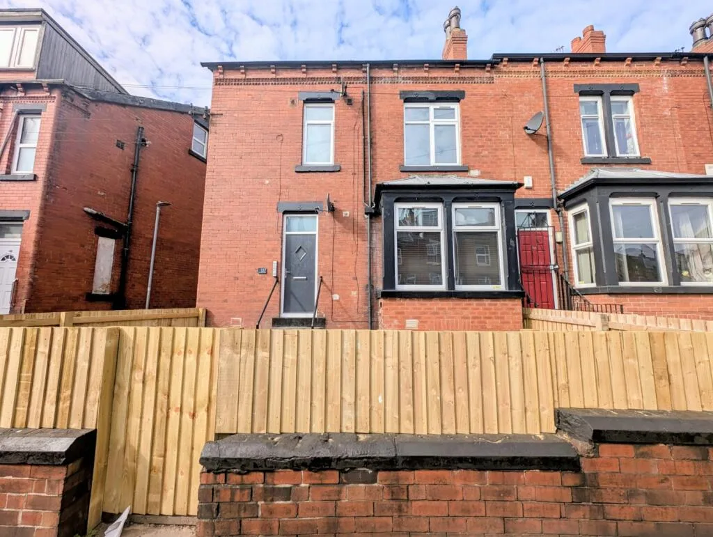 1 bedroom end of terrace house for rent
