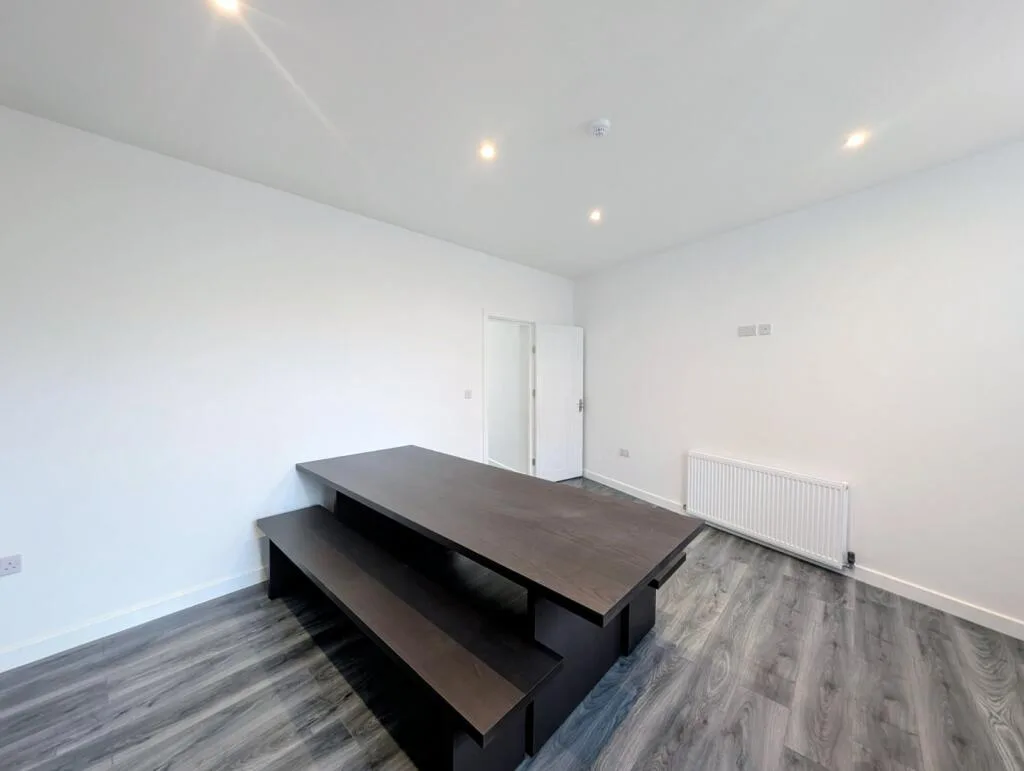1 bedroom end of terrace house for rent