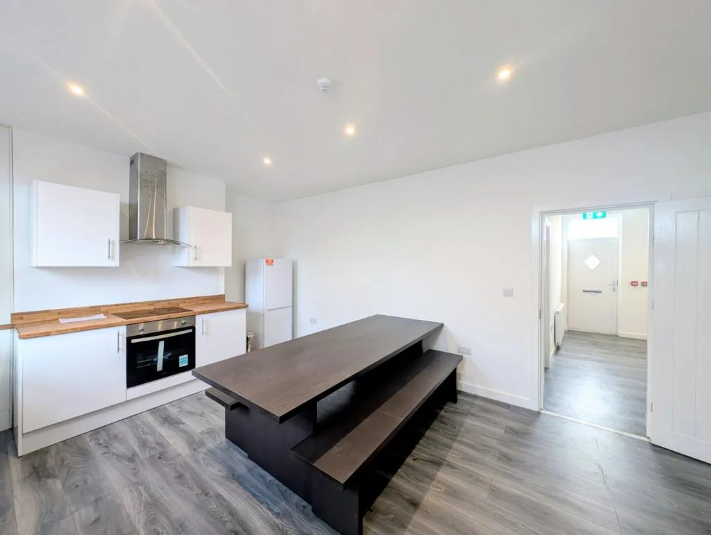 1 bedroom end of terrace house for rent