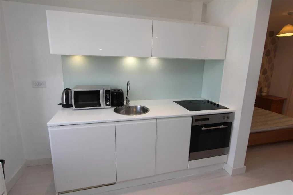 Studio flat for rent