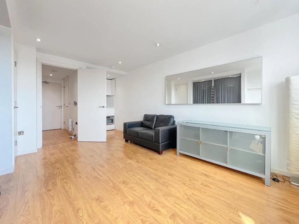 Studio flat for rent