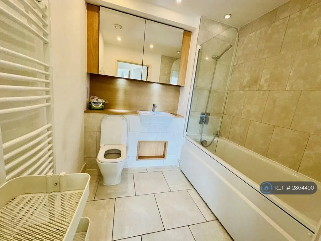 3 bedroom flat for rent