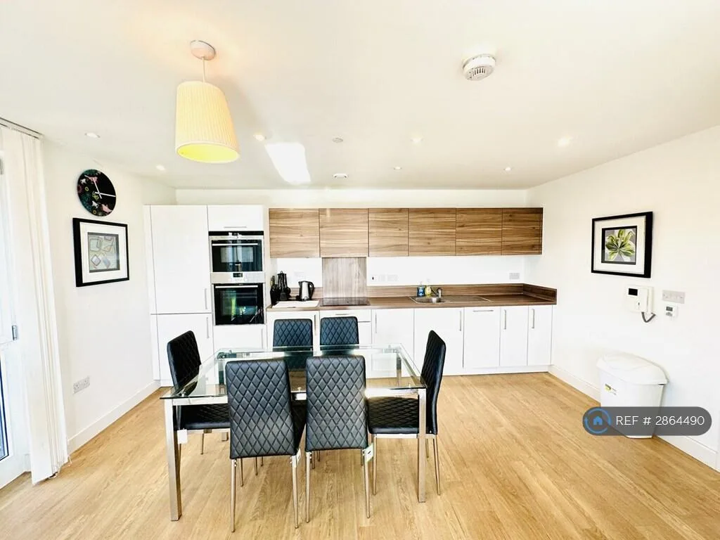 3 bedroom flat for rent