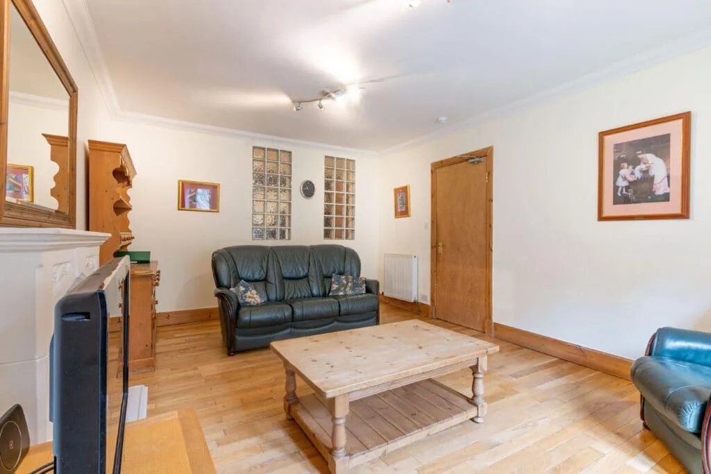 4 bedroom flat for rent